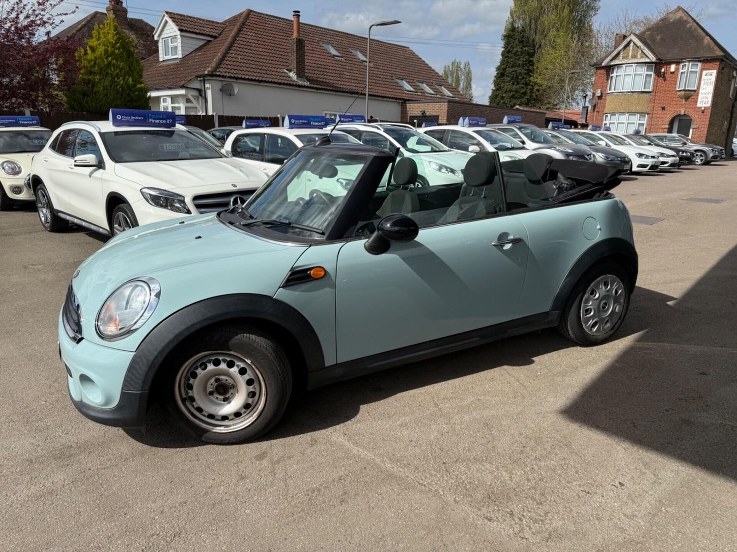 Used MINI Convertible 2012 for sale - 78201582: Photo 2