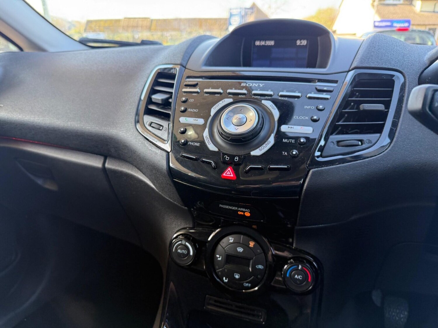 Used Ford Fiesta 2015 for sale - 78162289: Photo 11