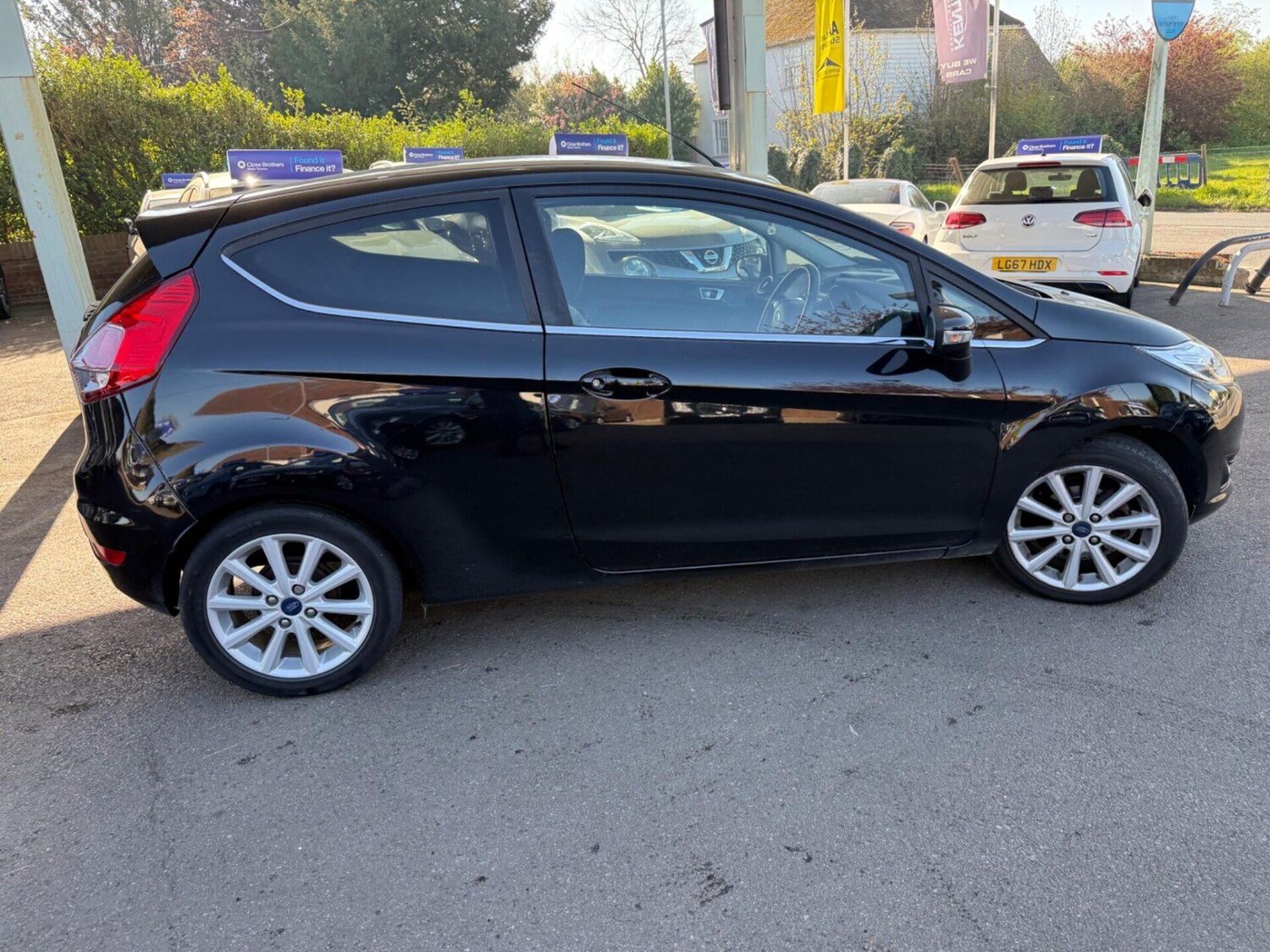 Used Ford Fiesta 2015 for sale - 78162289: Photo 9