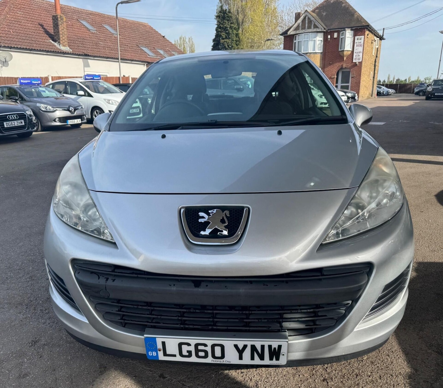 Used Peugeot 207 2010 for sale - 78176260: Photo 2