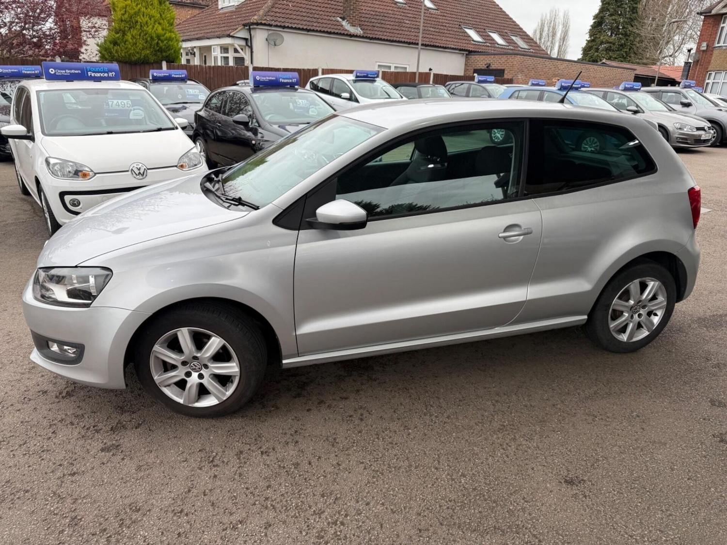 Used Volkswagen Polo 2014 for sale - 78080057: Photo 2