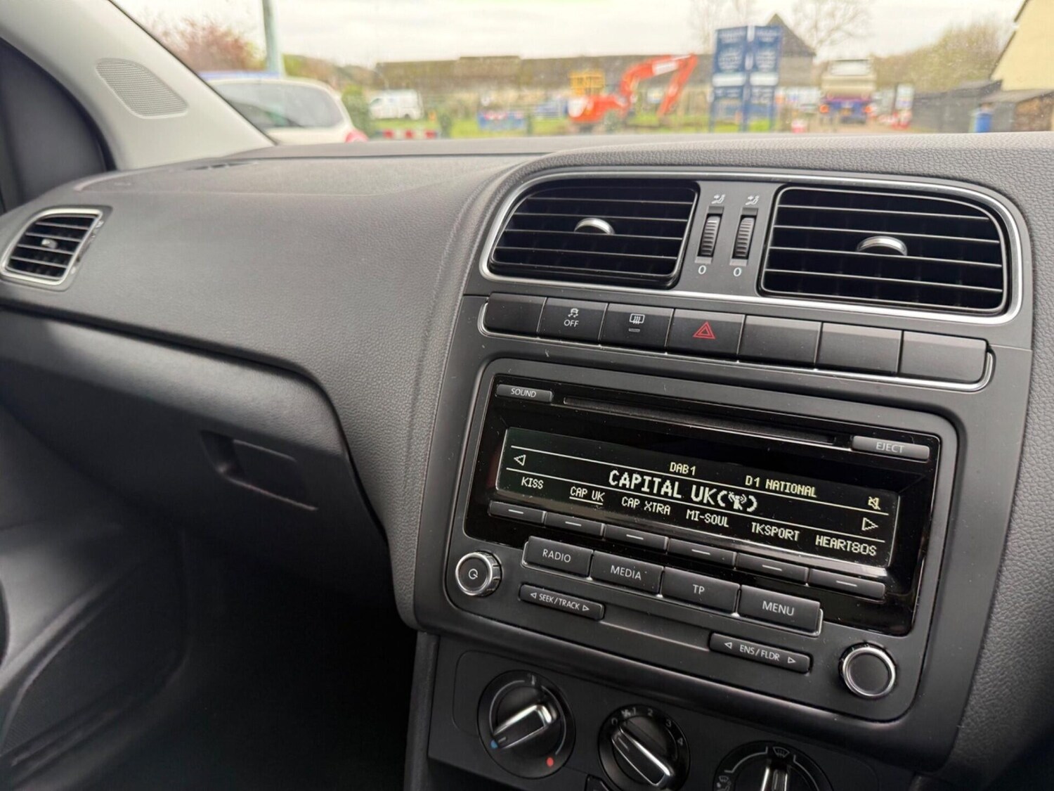 Used Volkswagen Polo 2014 for sale - 78080057: Photo 9