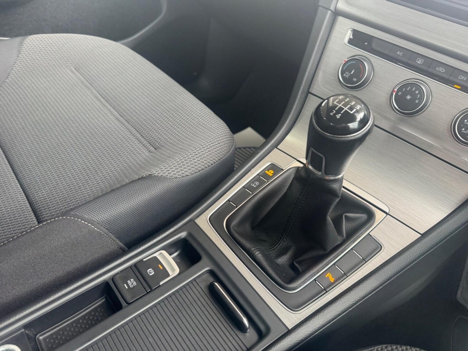 Used Volkswagen Golf 2014 for sale - 78182656: Photo 23