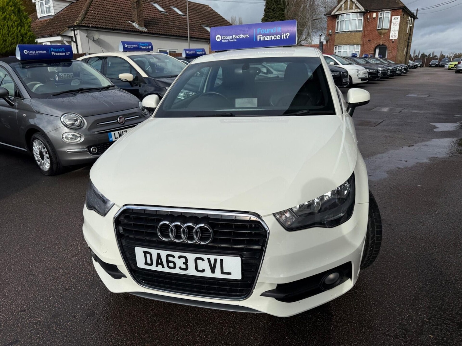 Used Audi A1 2013 for sale - 77932751: Photo 2