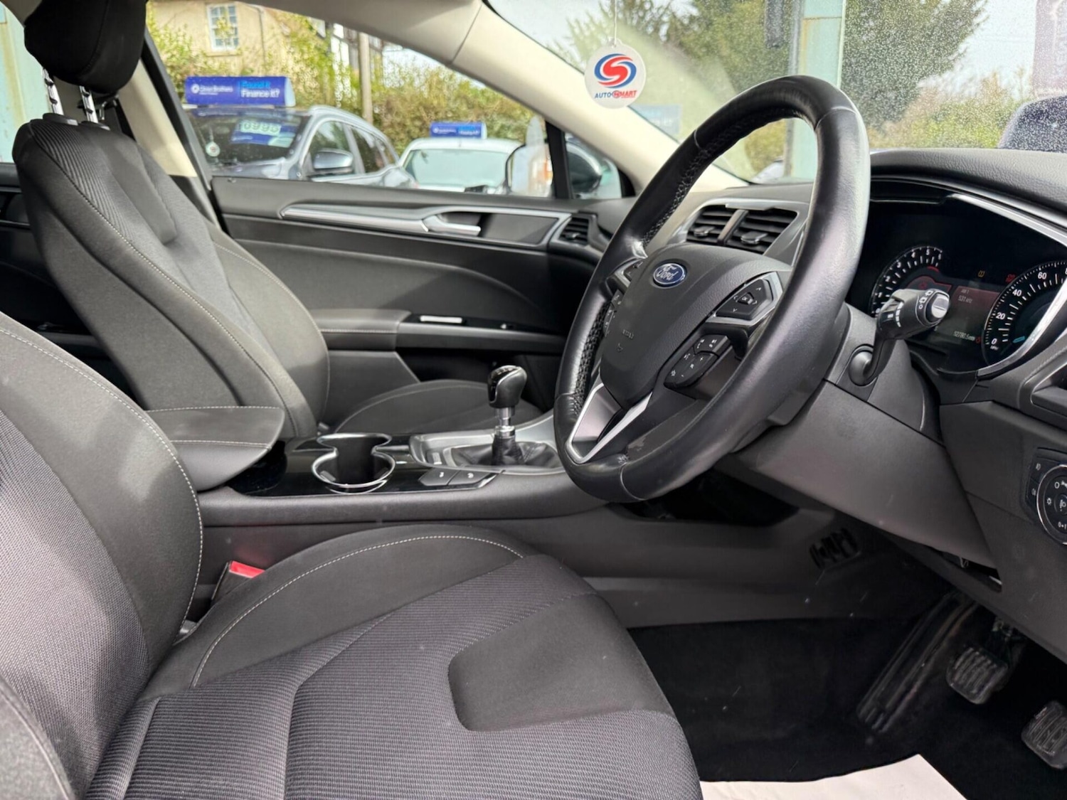 Used Ford Mondeo 2015 for sale - 77932749: Photo 22