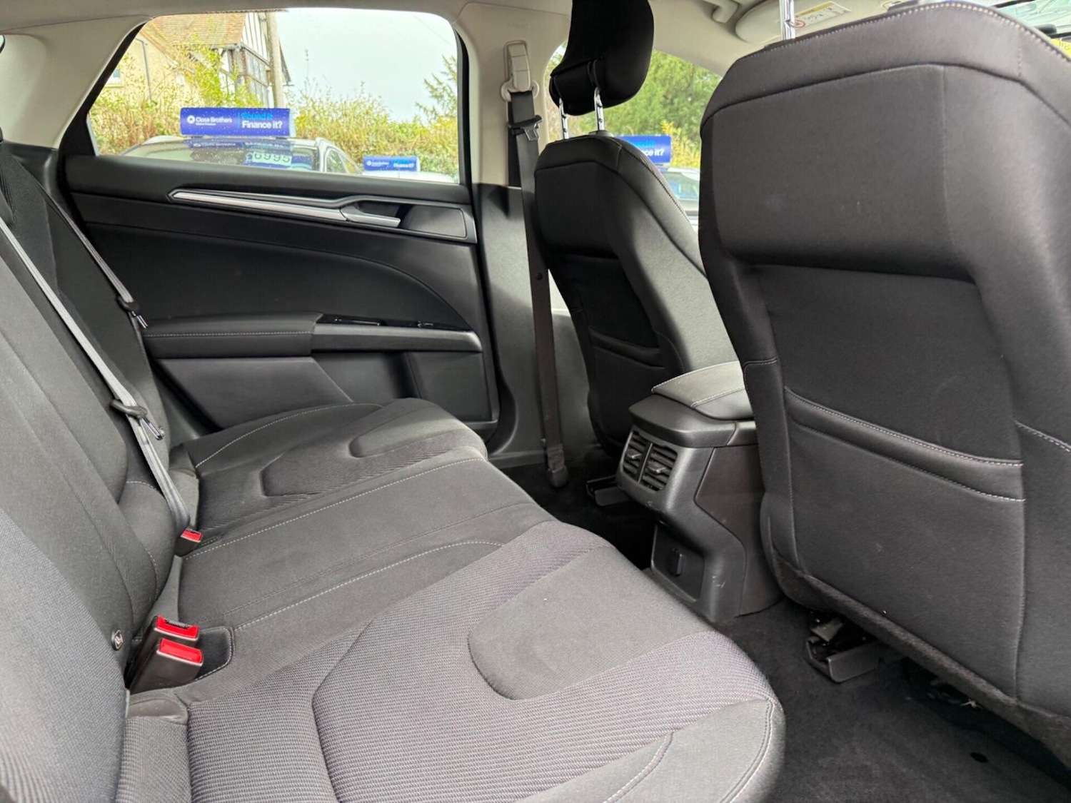 Used Ford Mondeo 2015 for sale - 77932749: Photo 25