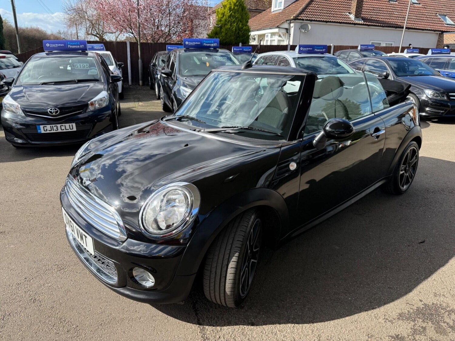 Used MINI Convertible 2011 for sale - 77932788: Photo 35