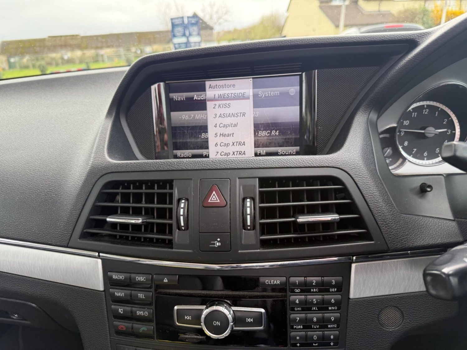 Used Mercedes-Benz E Class 2012 for sale - 78125008: Photo 15