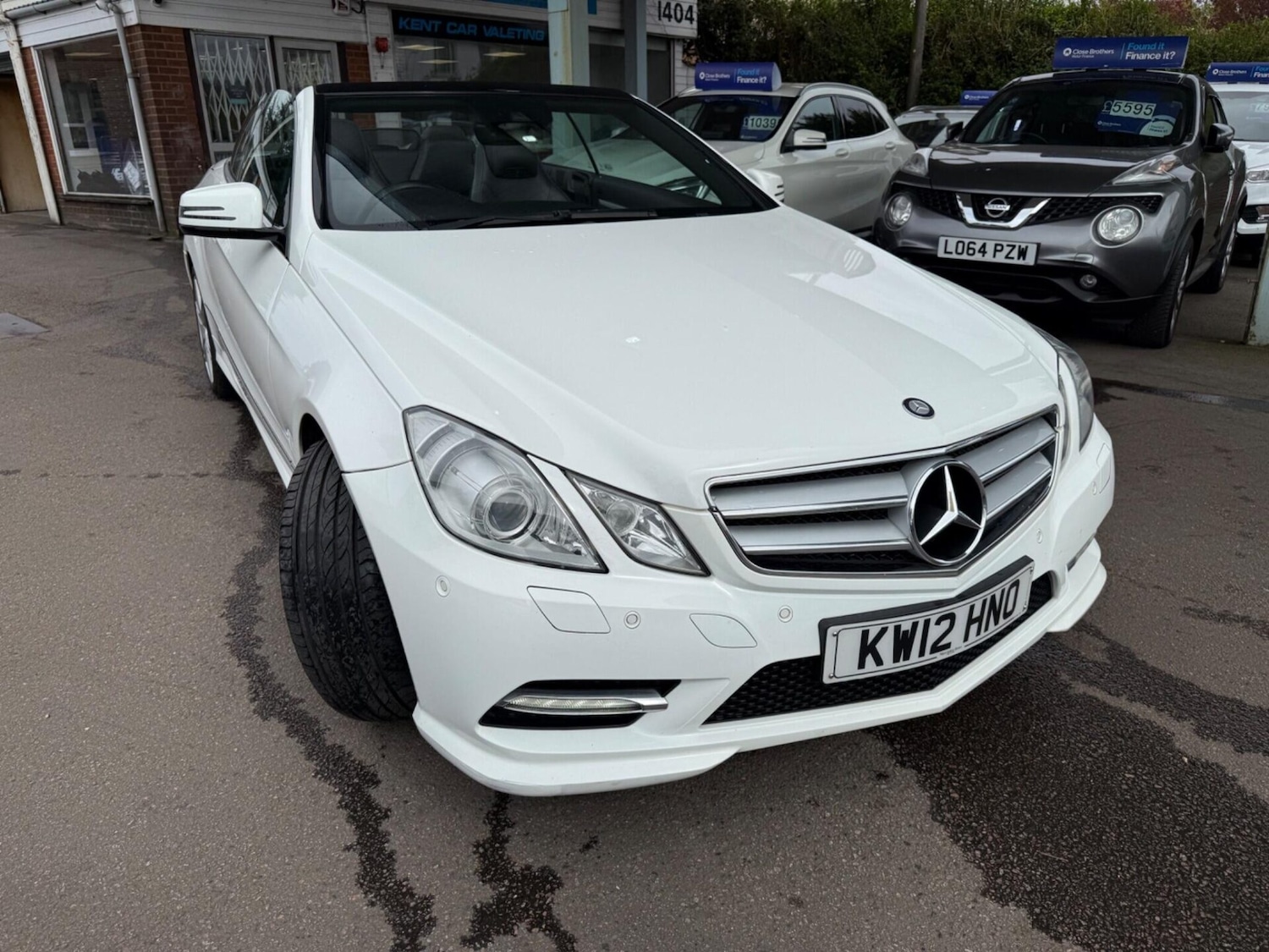 Used Mercedes-Benz E Class 2012 for sale - 78125008: Photo 2
