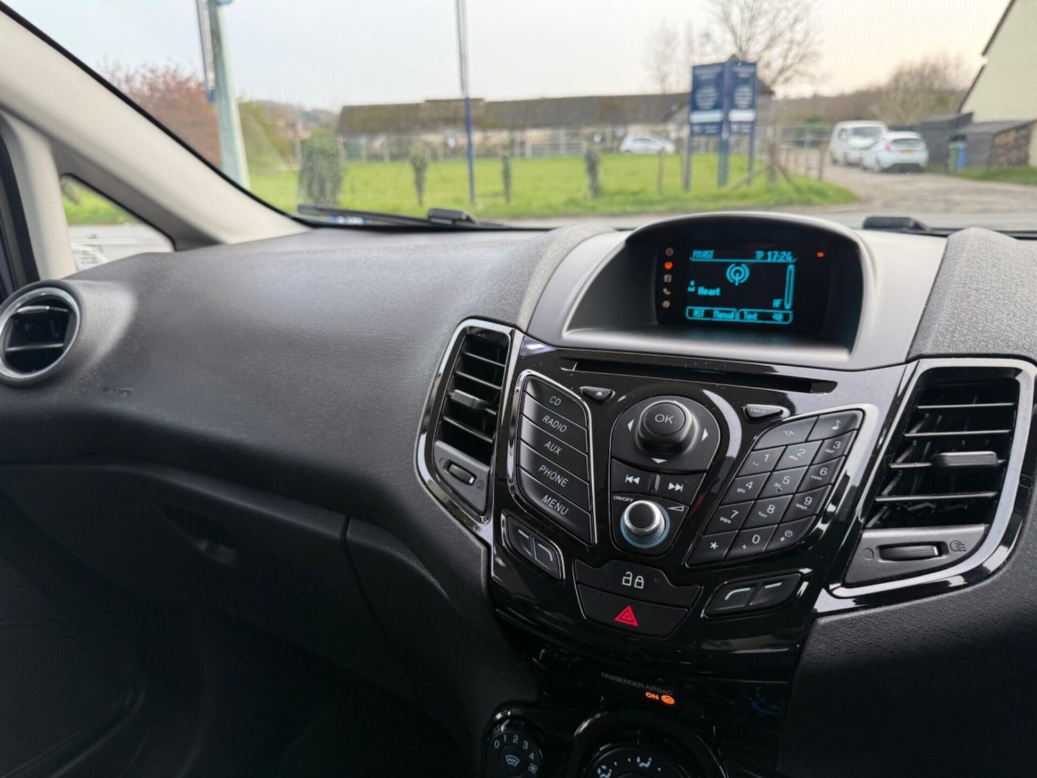 Used Ford Fiesta 2014 for sale - 77989532: Photo 16