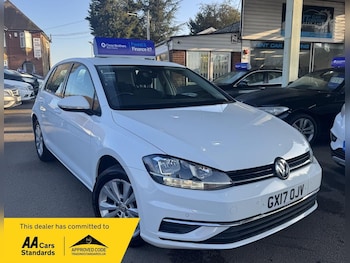 Used Volkswagen Golf 2017 for sale - 77932757: Photo