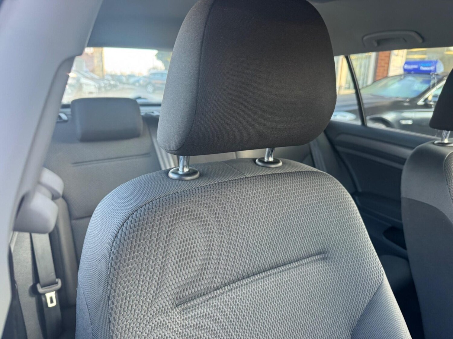 Used Volkswagen Golf 2017 for sale - 77932757: Photo 24