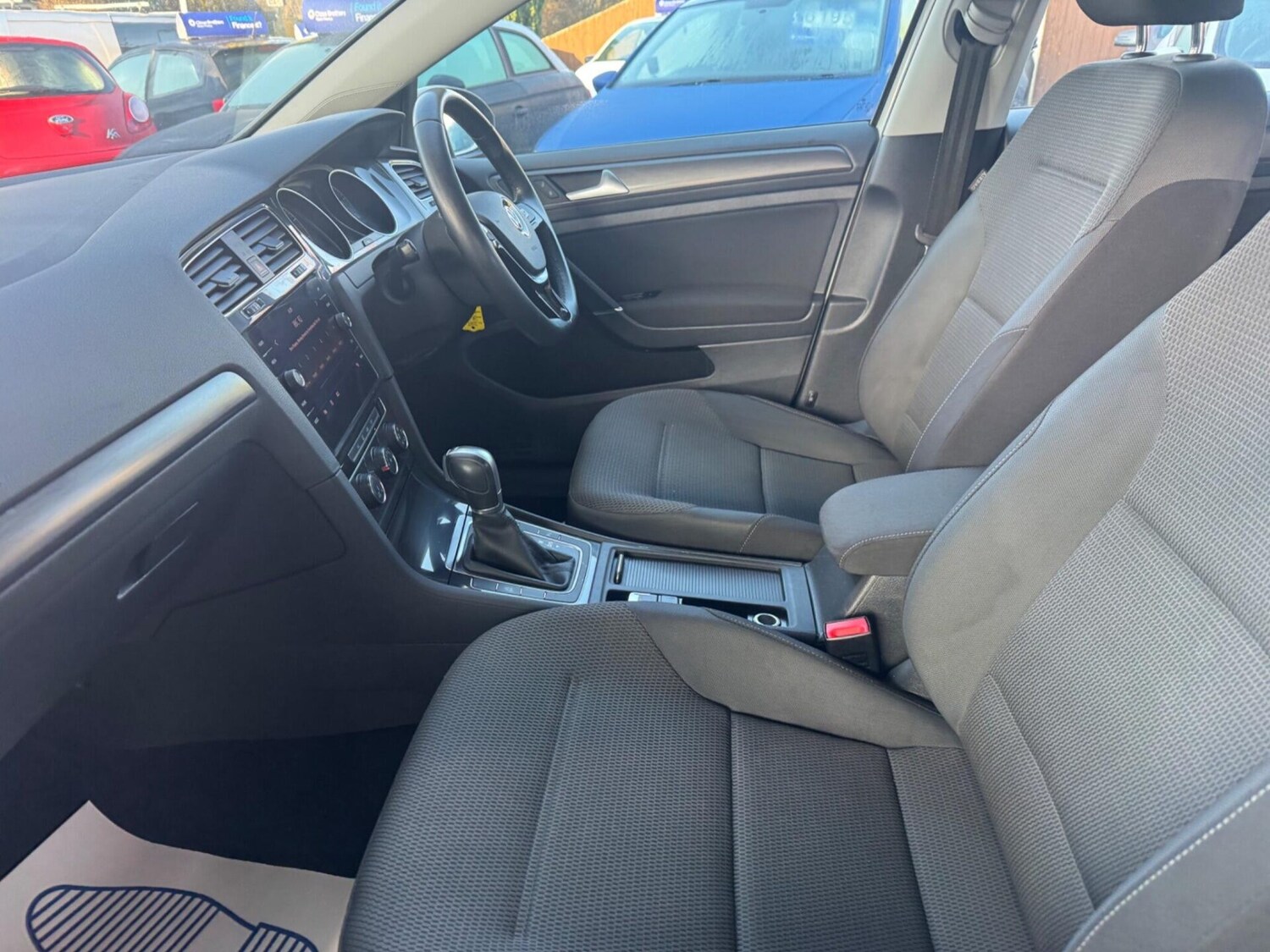 Used Volkswagen Golf 2017 for sale - 77932757: Photo 30