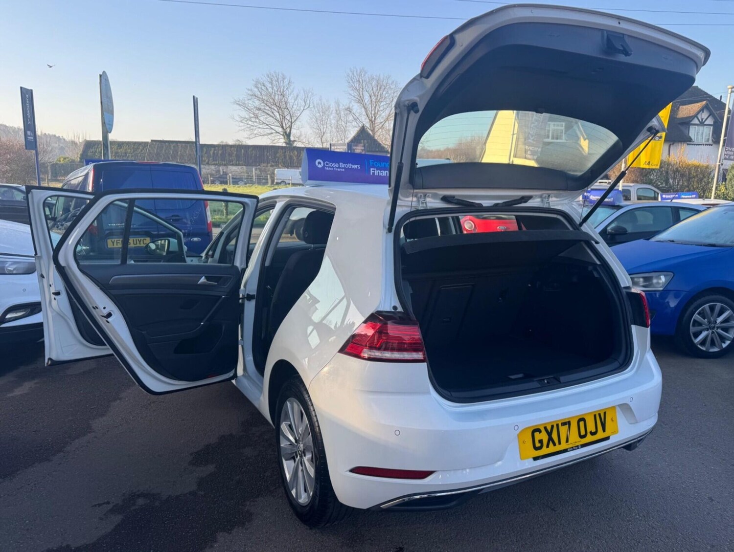 Used Volkswagen Golf 2017 for sale - 77932757: Photo 33