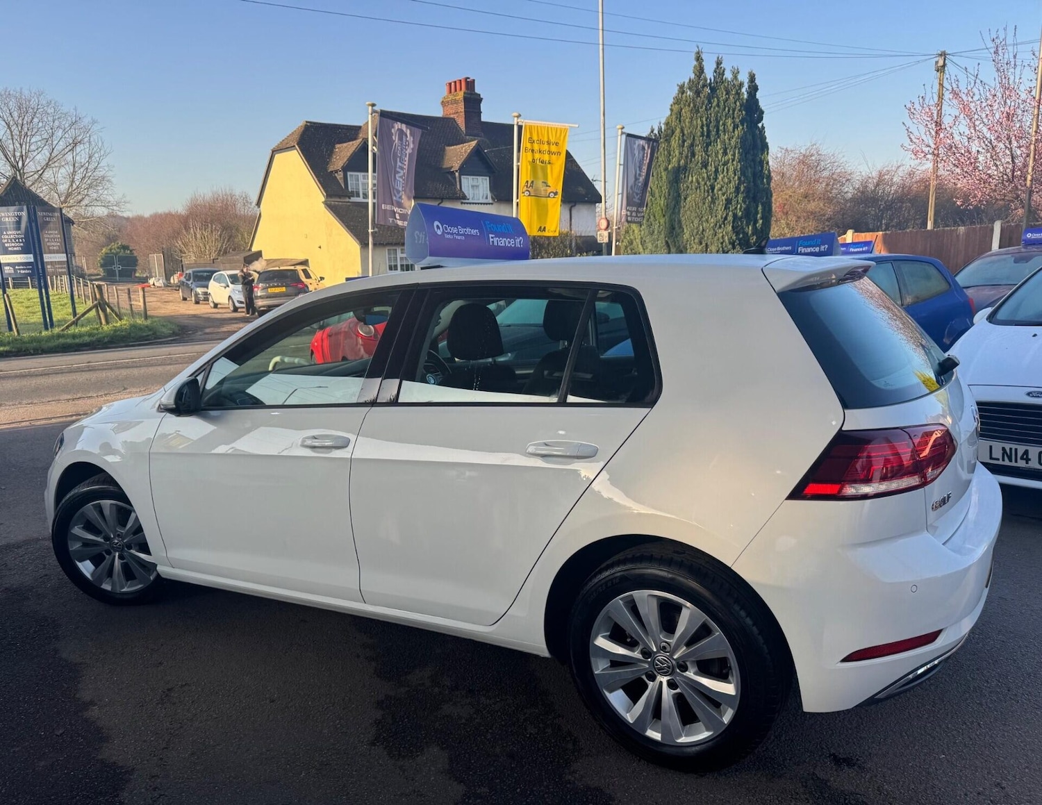 Used Volkswagen Golf 2017 for sale - 77932757: Photo 4