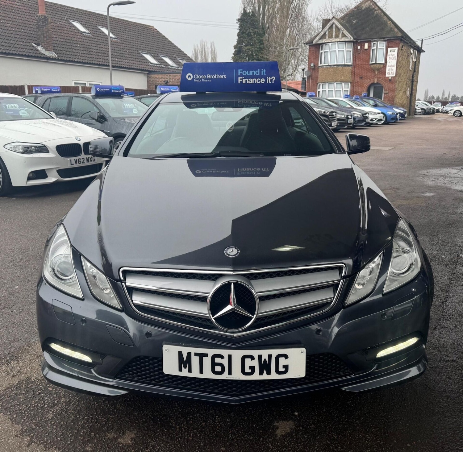 Used Mercedes-Benz E Class 2011 for sale - 78040359: Photo 2