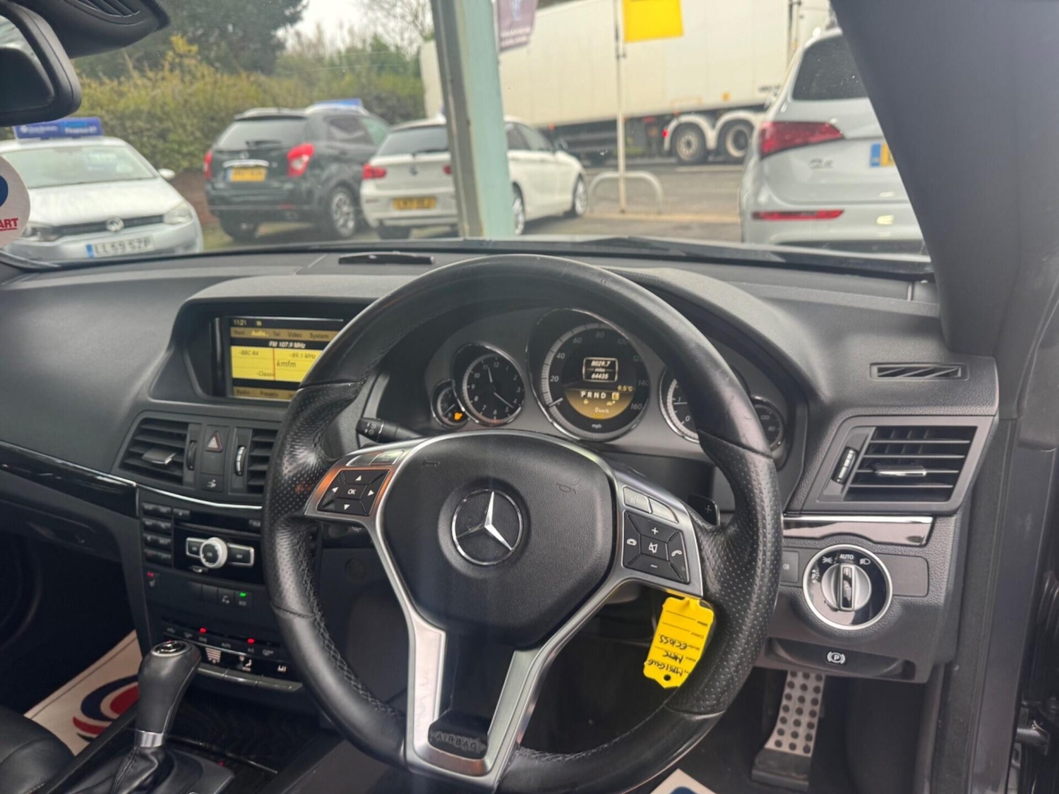 Used Mercedes-Benz E Class 2011 for sale - 78040359: Photo 25