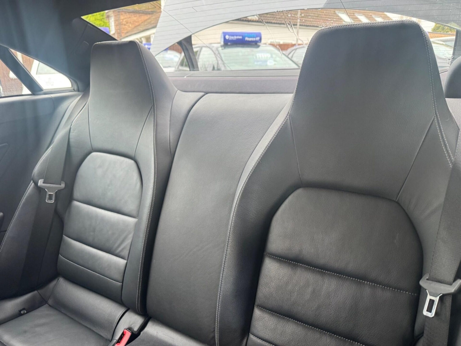 Used Mercedes-Benz E Class 2011 for sale - 78040359: Photo 27