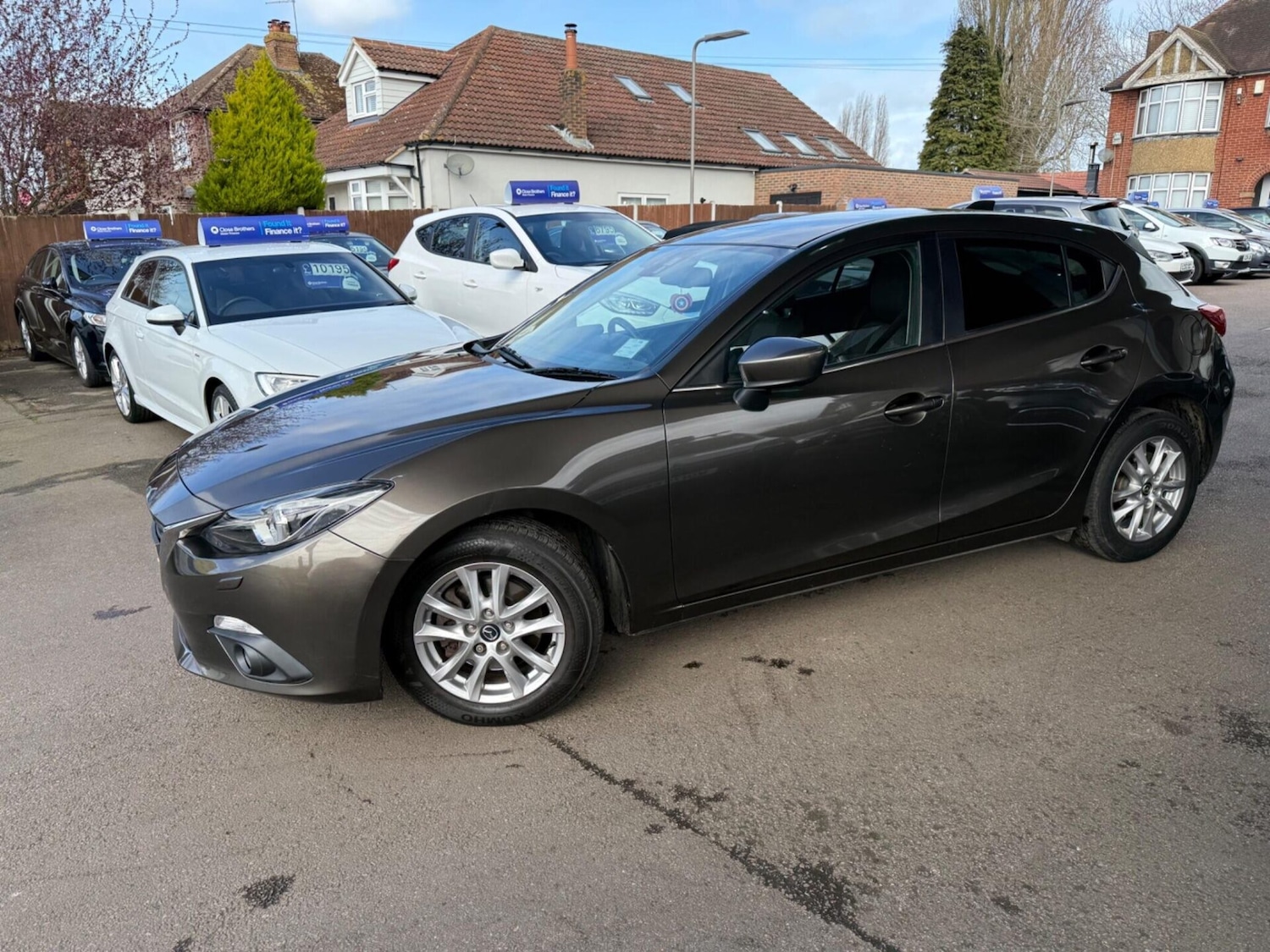 Used Mazda Mazda3 2015 for sale - 77932732: Photo 2