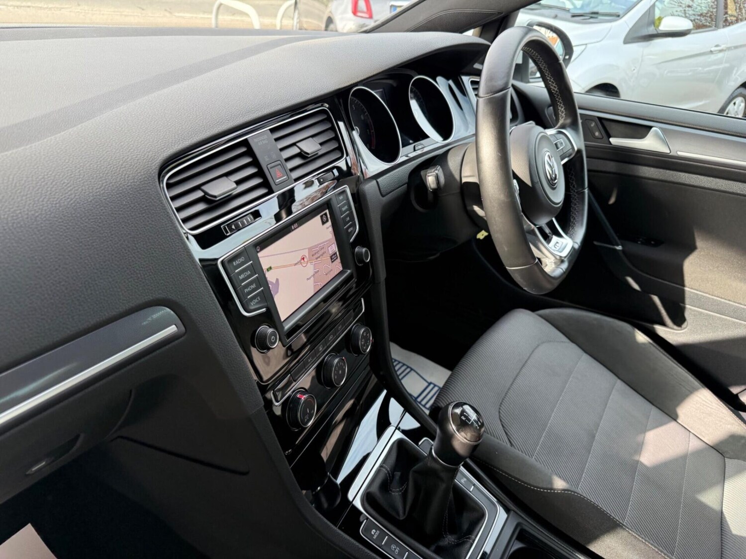 Used Volkswagen Golf 2015 for sale - 78090850: Photo 17