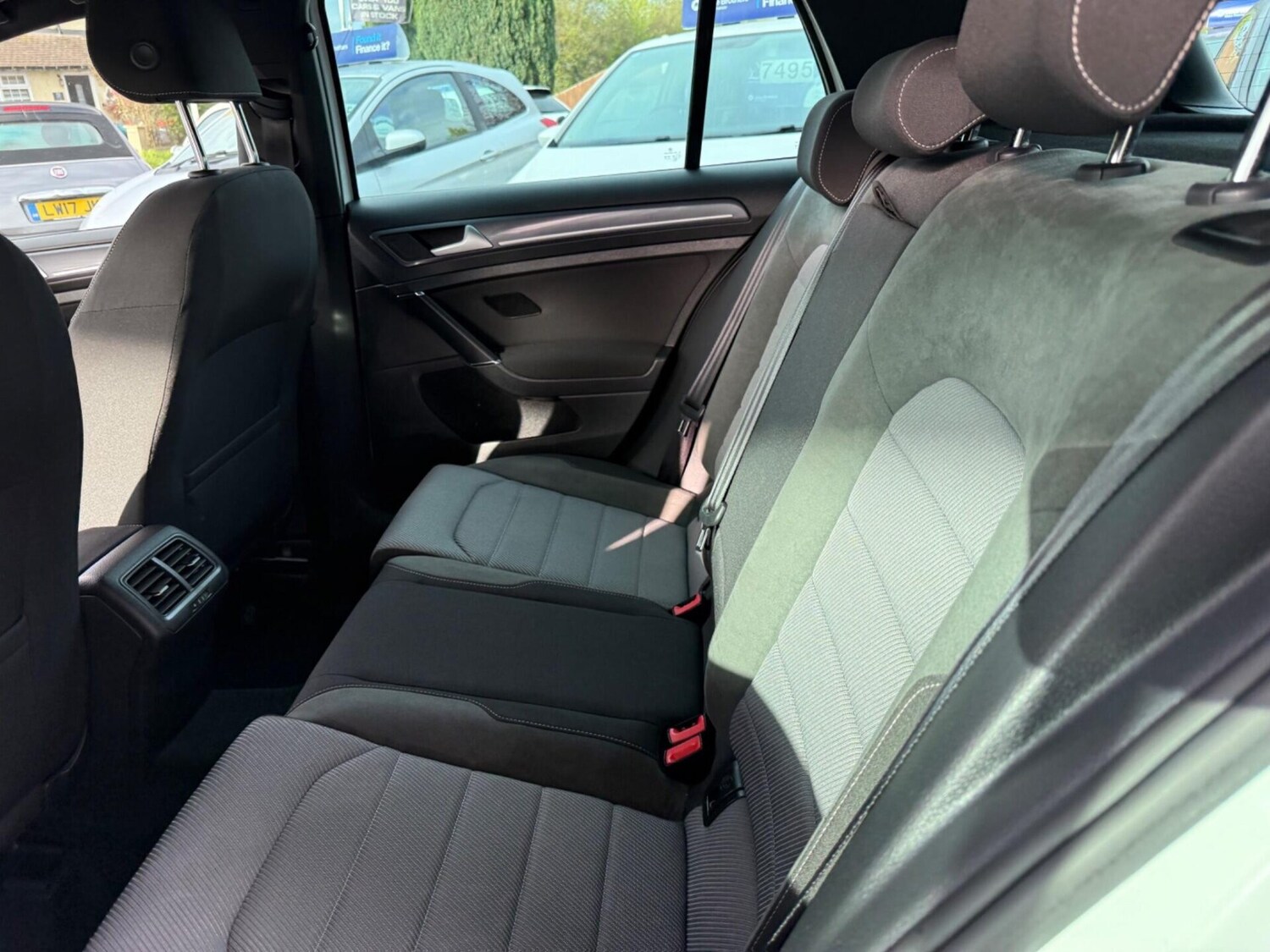 Used Volkswagen Golf 2015 for sale - 78090850: Photo 22