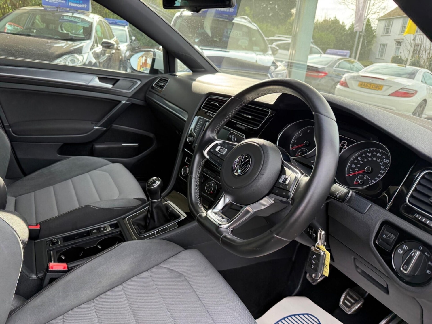 Used Volkswagen Golf 2015 for sale - 78090850: Photo 44