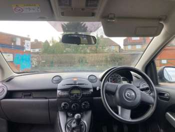 Used Mazda Mazda2 2014 for sale - 74602487: Photo