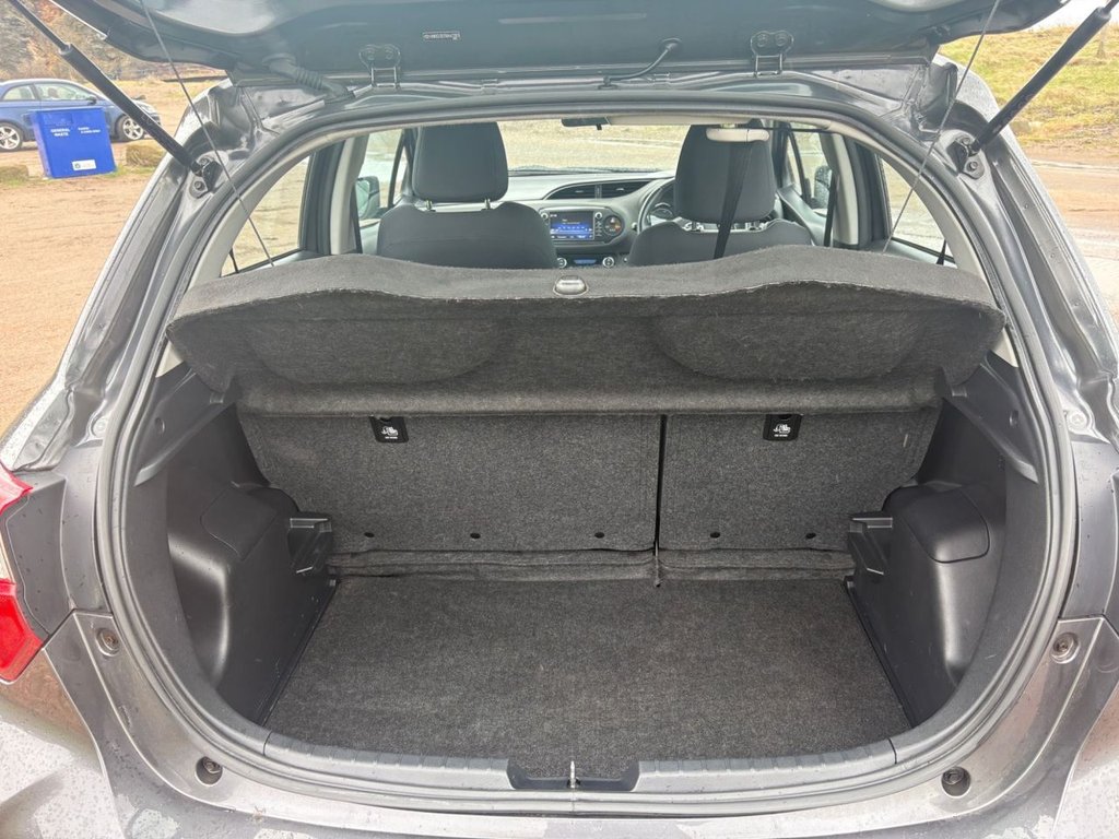 Used Toyota Yaris 2018 for sale - 77927302: Photo 15