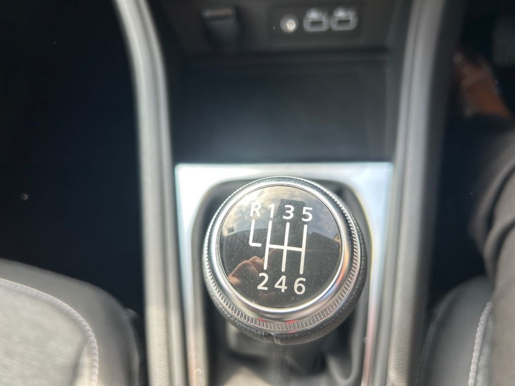 Used Renault Captur 2023 for sale - 76851054: Photo 10