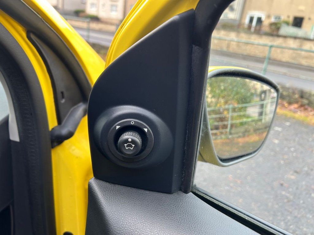 Used Ford Ka+ 2017 for sale - 76851064: Photo 8