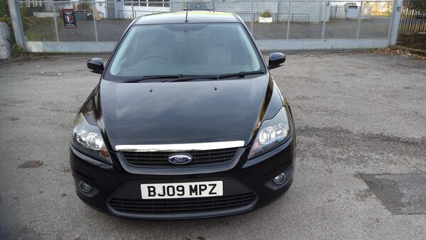 Used Ford Focus 2009 for sale - 69058833: Photo 2