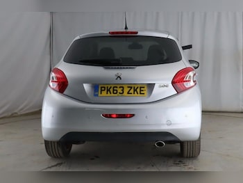 Used Peugeot 208 2013 for sale - 78501972: Photo