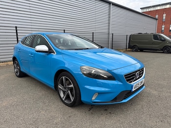 Used Volvo V40 2015 for sale - 78505057: Photo