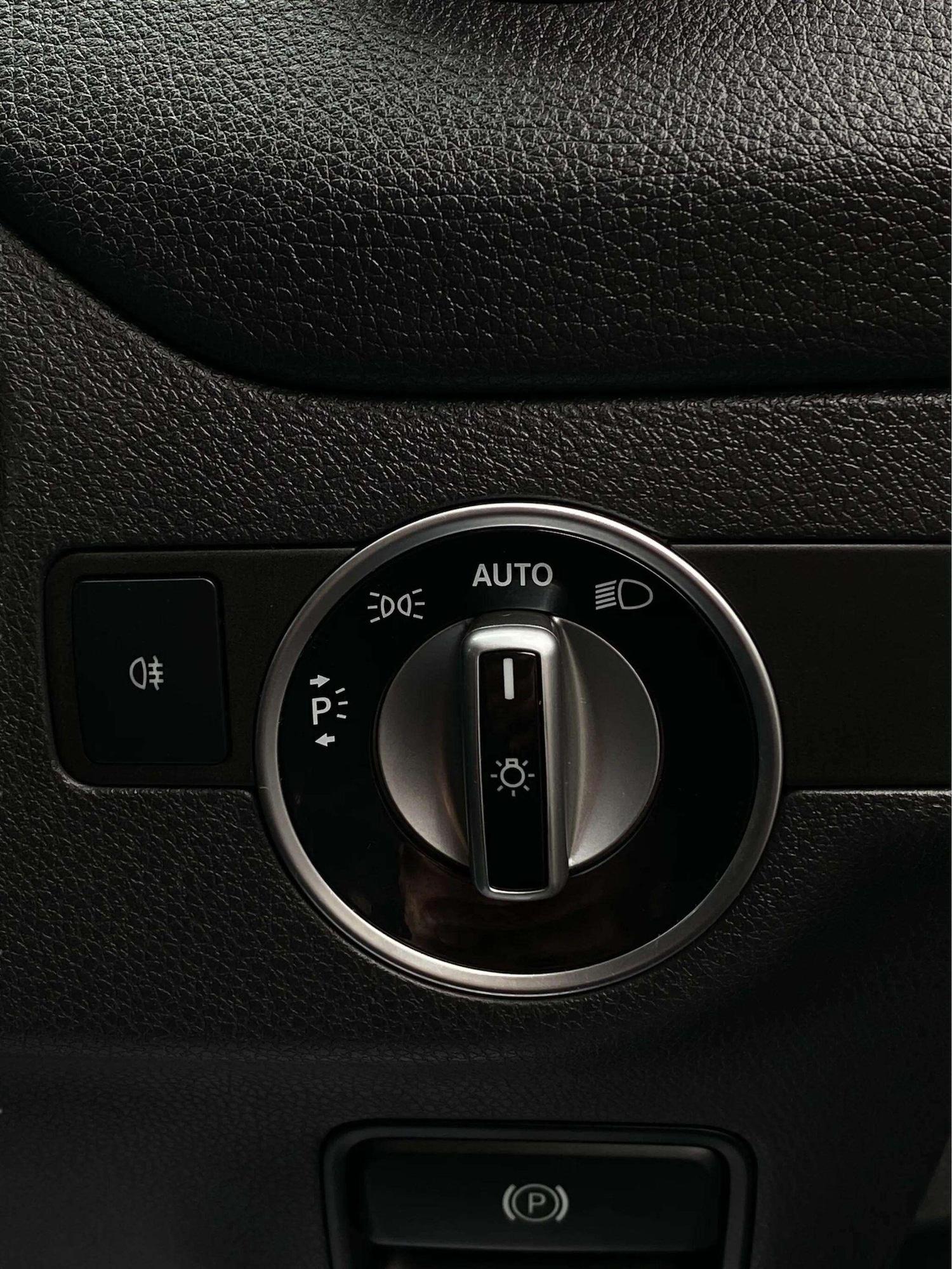 Used Mercedes-Benz CLA for sale - 77807660: Photo 24