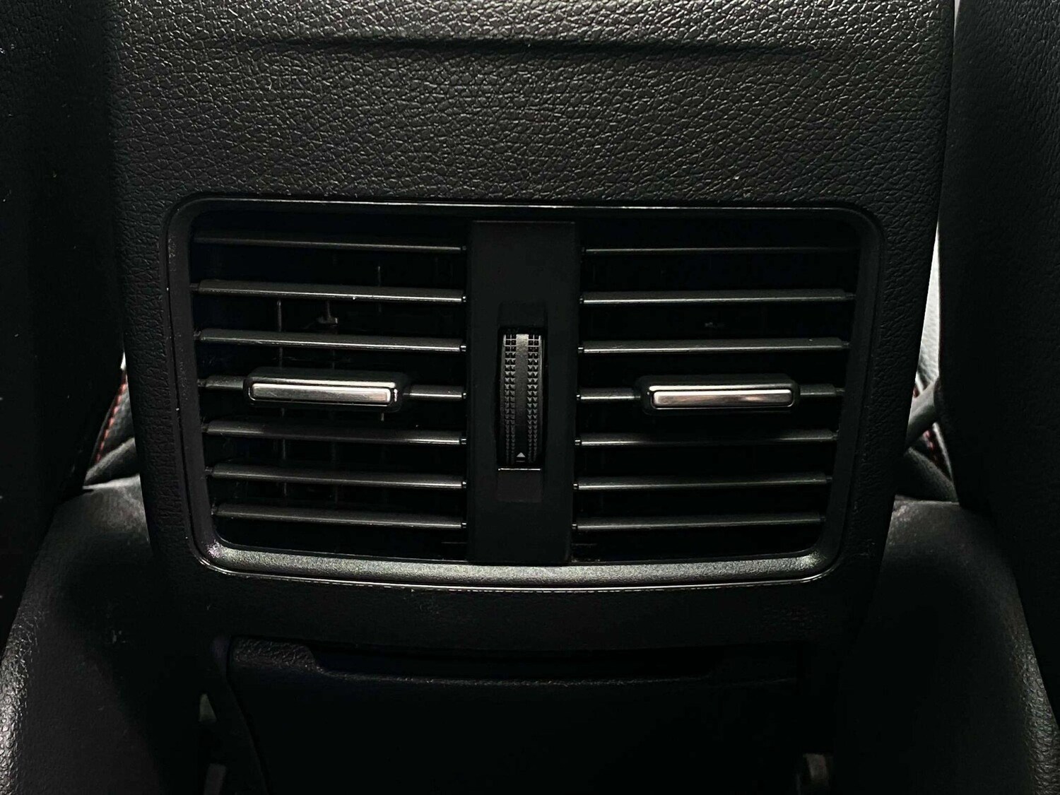 Used Mercedes-Benz CLA for sale - 77807660: Photo 31