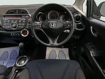 Used Honda Jazz 2011 for sale - 78319300: Photo