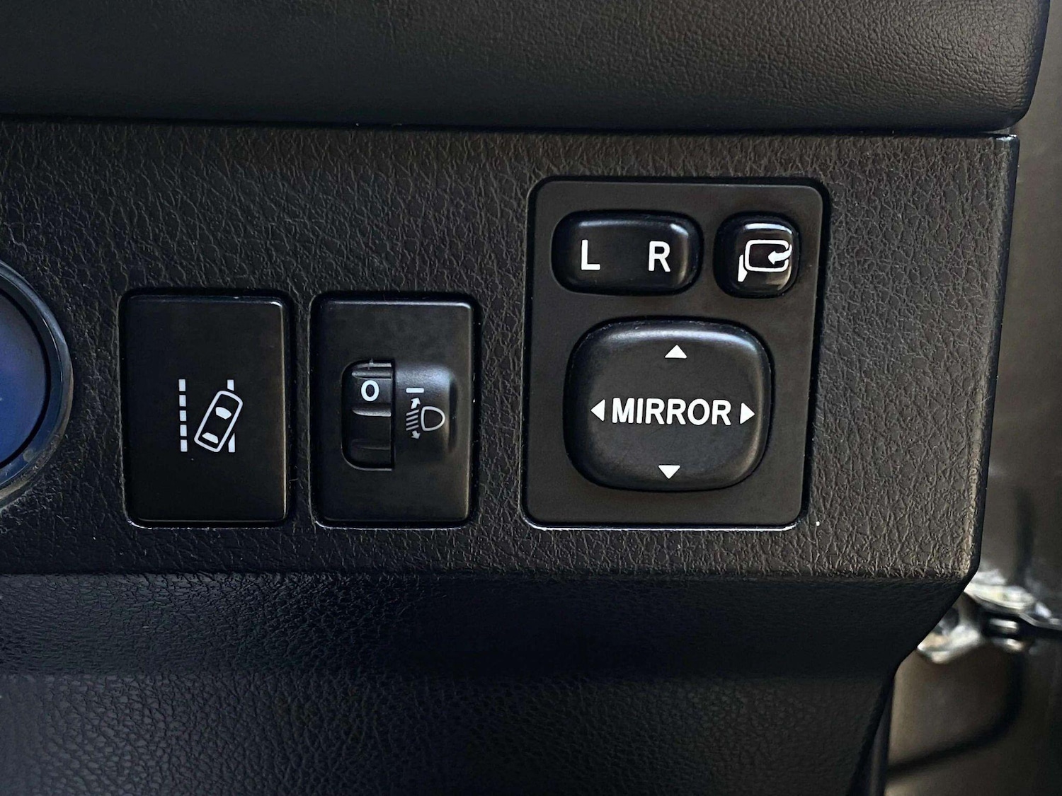 Used Toyota RAV4 for sale - 78135560: Photo 50