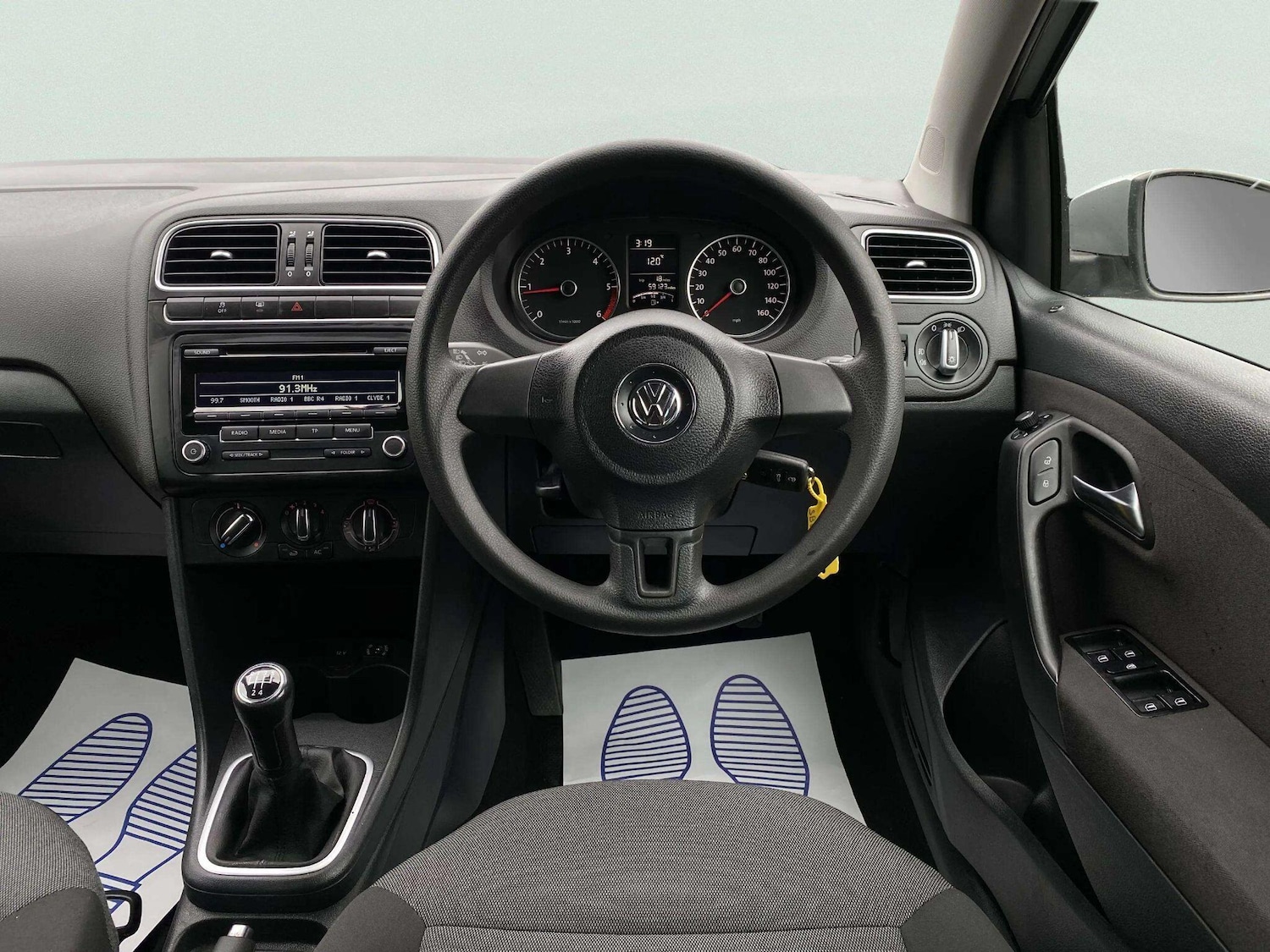 Used Volkswagen Polo 2011 for sale - 77882293: Photo 13