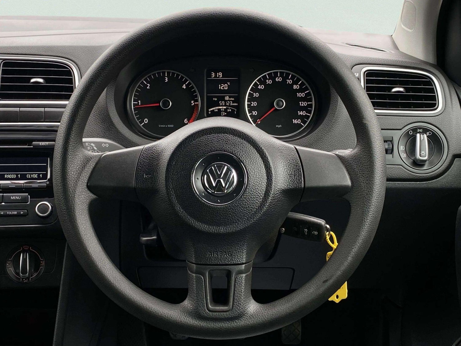 Used Volkswagen Polo 2011 for sale - 77882293: Photo 36