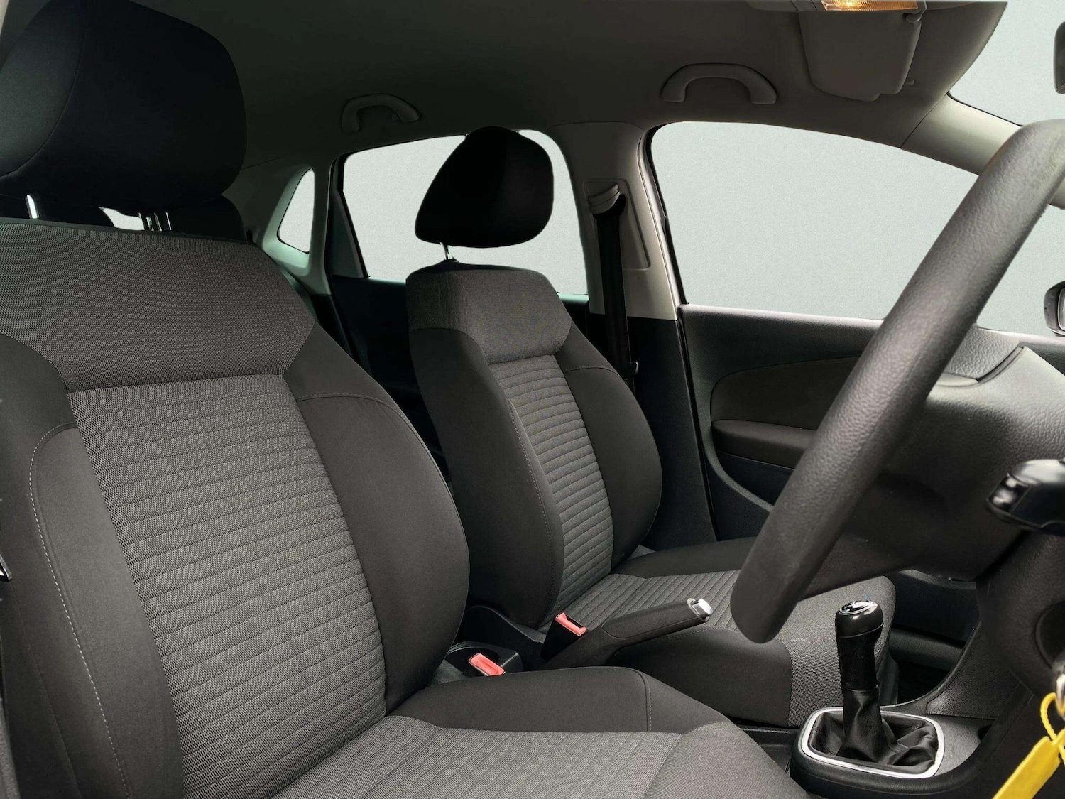 Used Volkswagen Polo 2011 for sale - 77882293: Photo 39