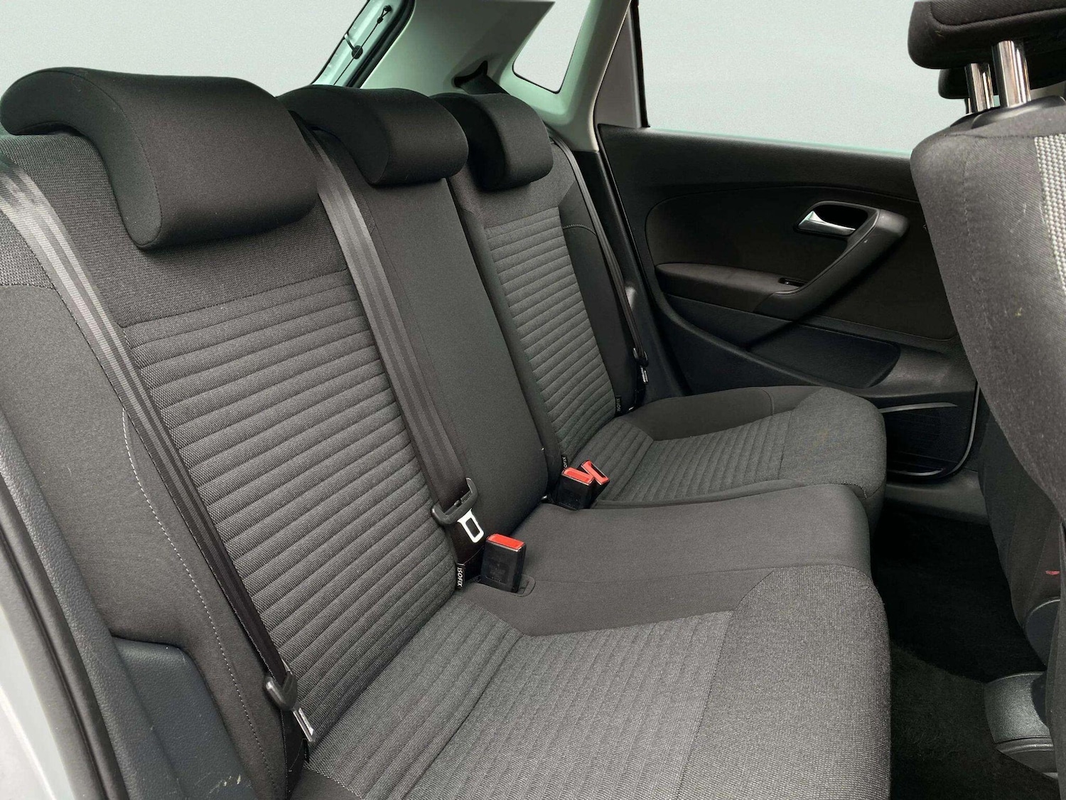 Used Volkswagen Polo 2011 for sale - 77882293: Photo 41