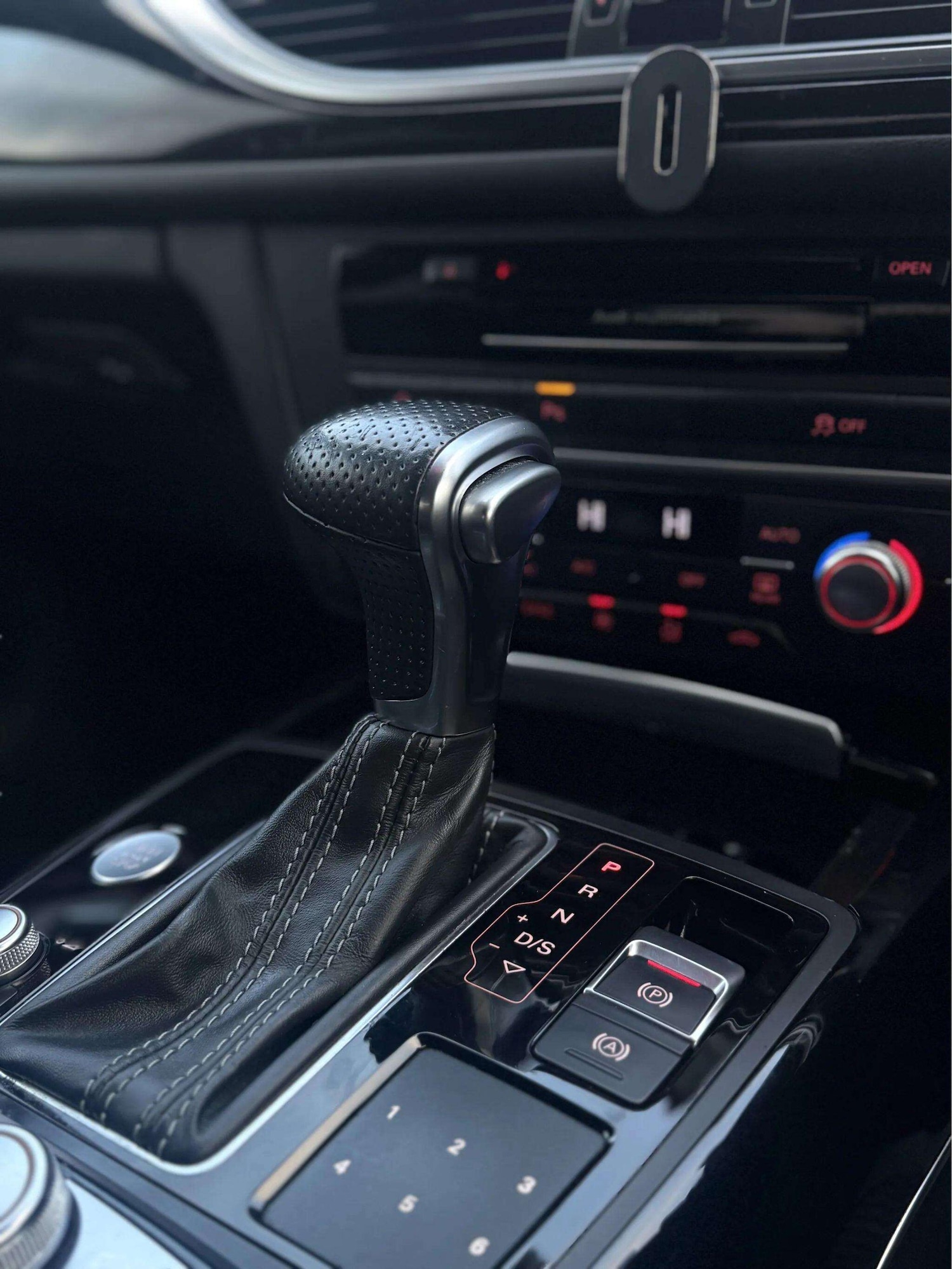 Used Audi A6 2014 for sale - 77808917: Photo 12