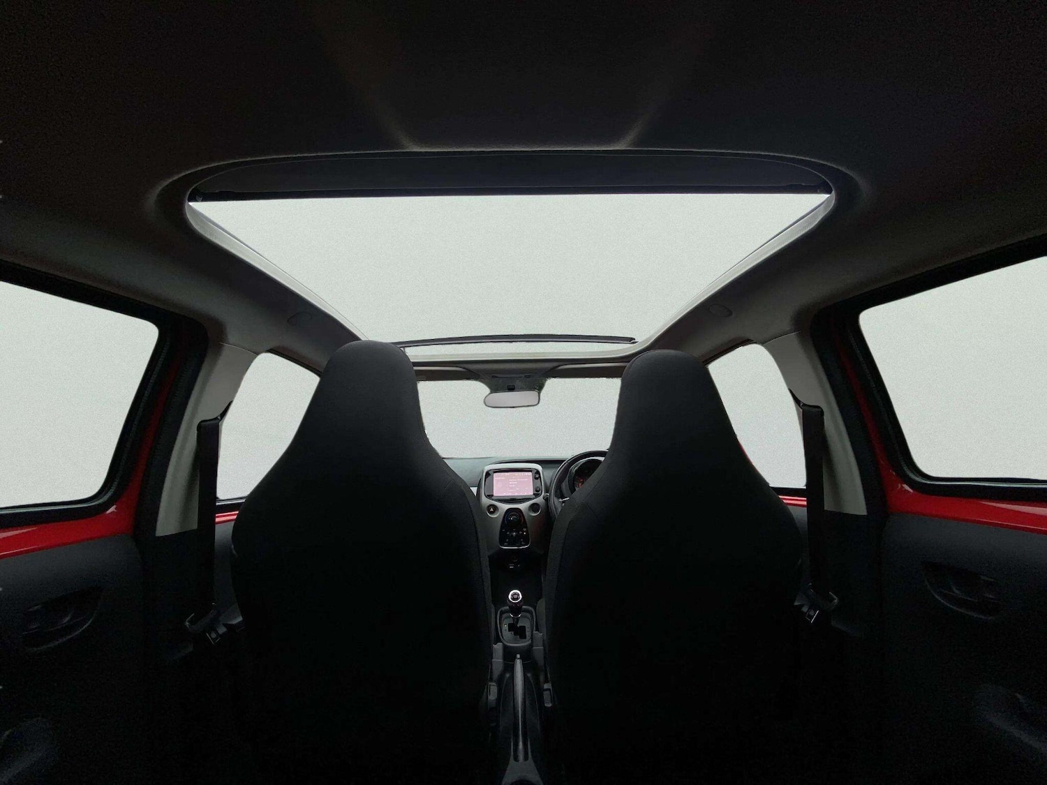 Used Peugeot 108 2015 for sale - 78100008: Photo 3