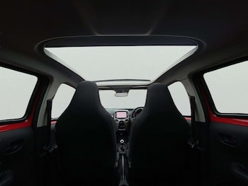 Used Peugeot 108 2015 for sale - 78100008: Photo