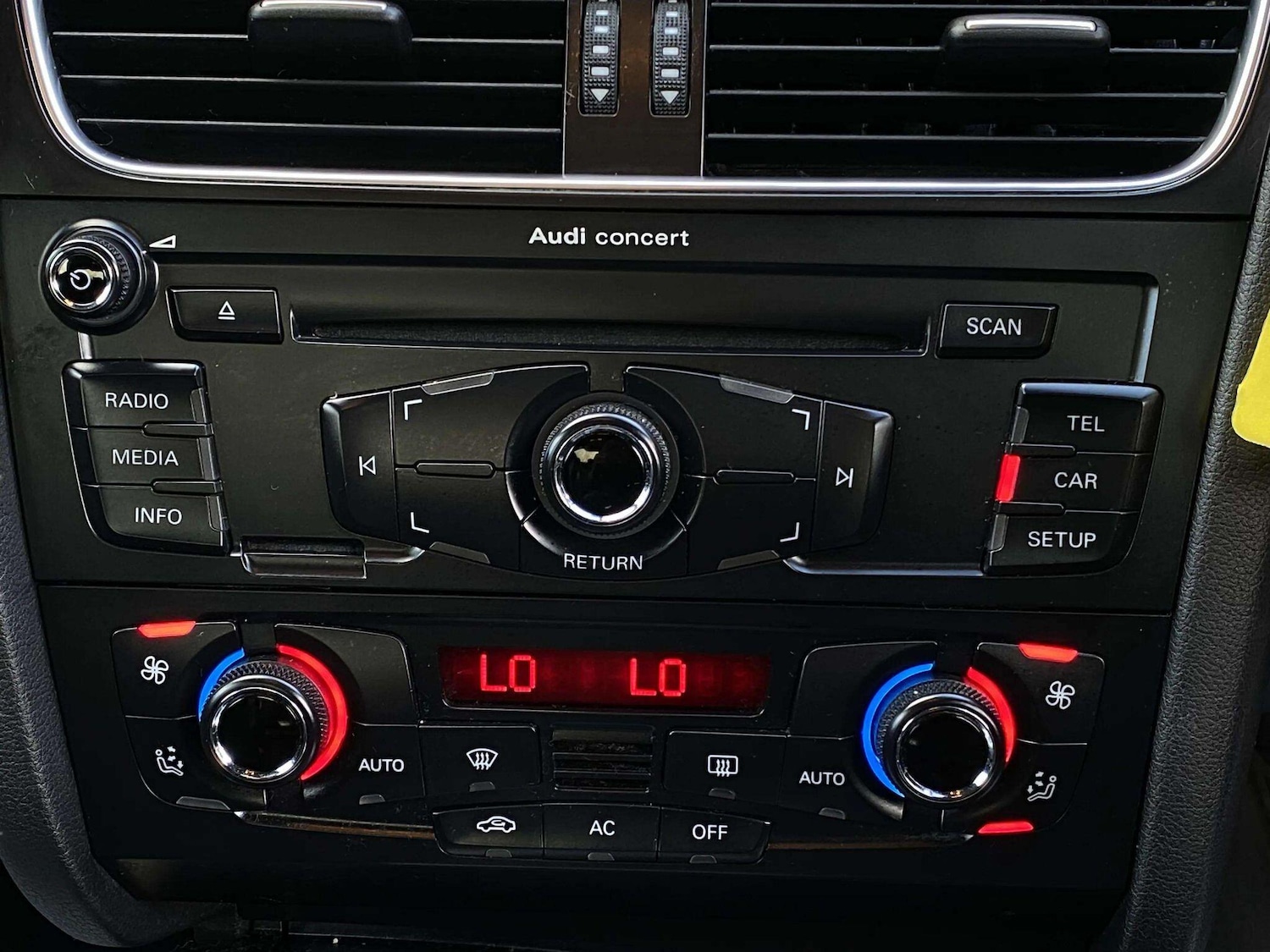 Used Audi A4 2011 for sale - 78205350: Photo 15