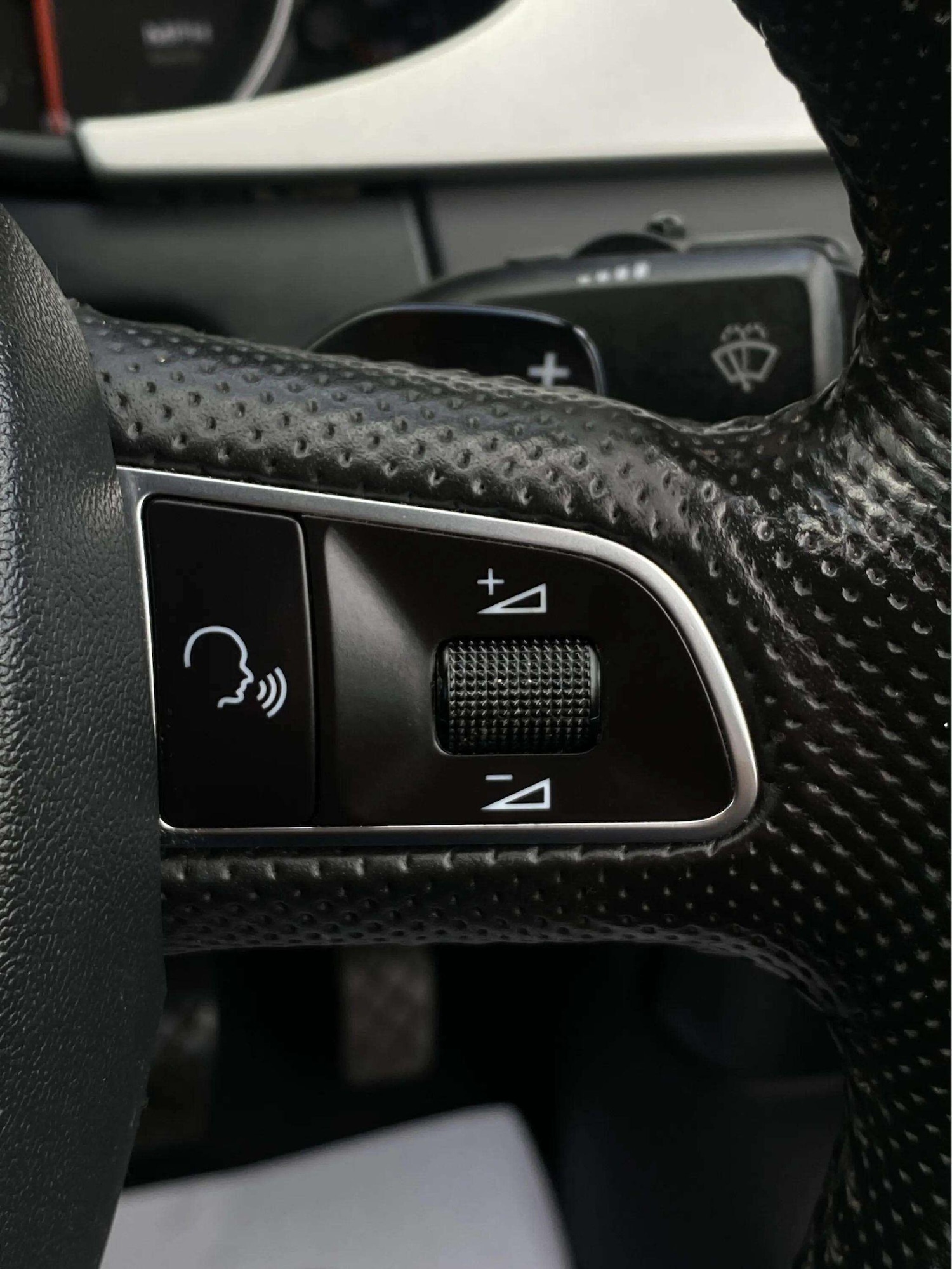 Used Audi A4 2011 for sale - 78205350: Photo 19