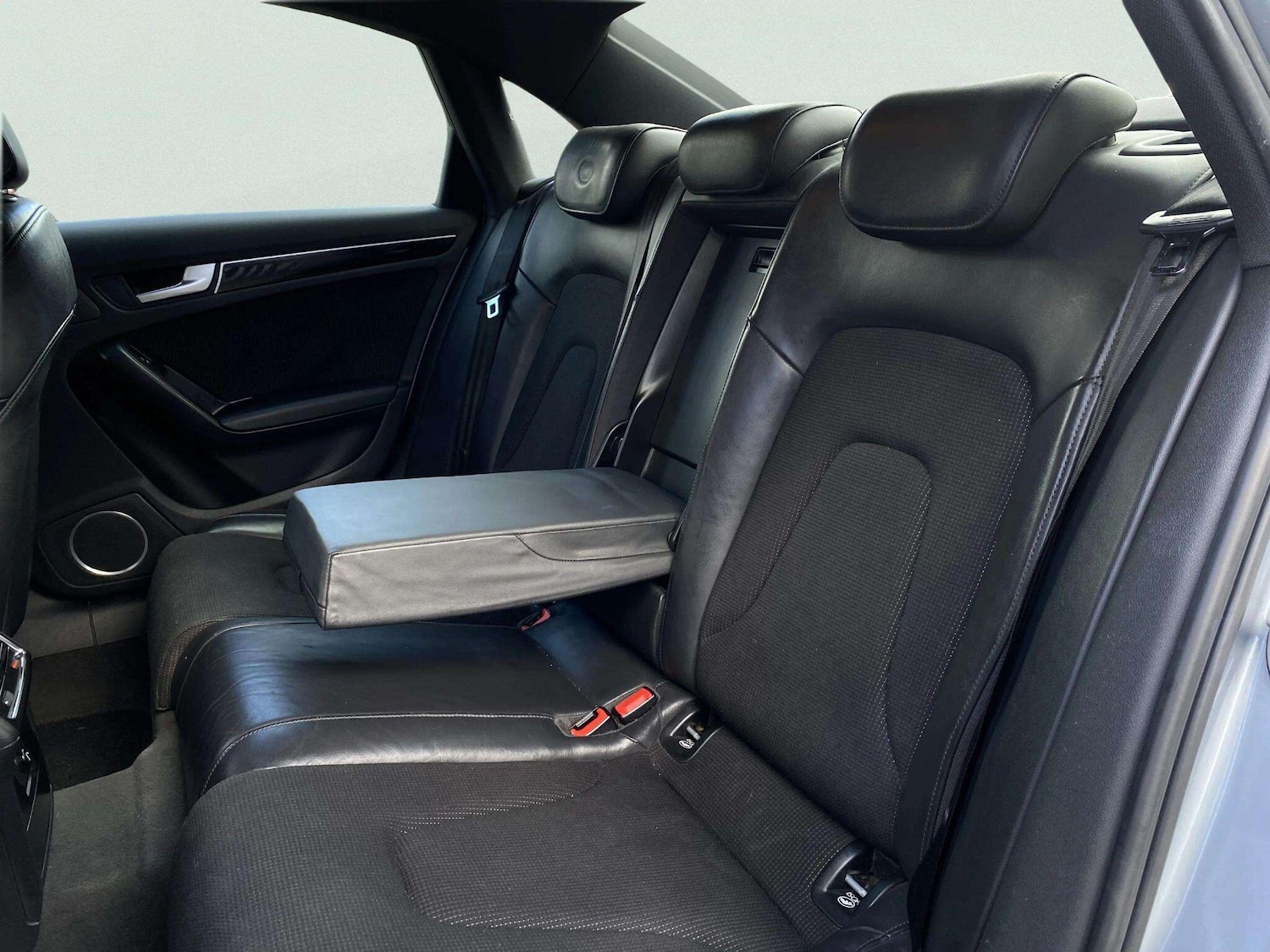 Used Audi A4 2011 for sale - 78205350: Photo 50