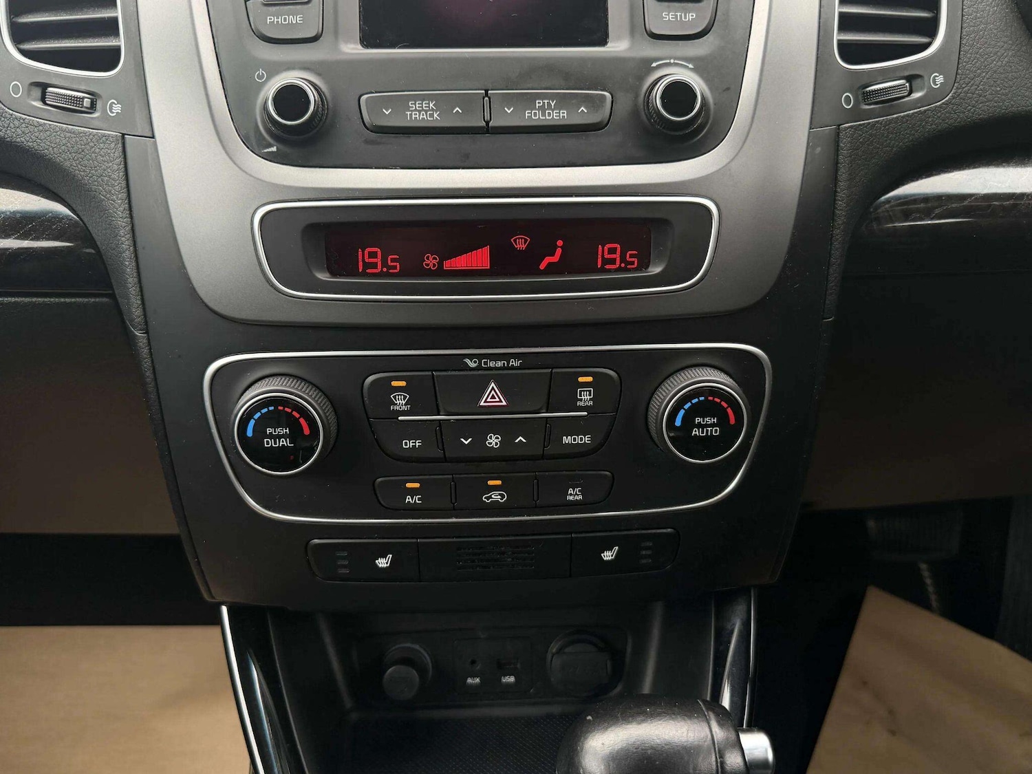 Used Kia Sorento for sale - 77809205: Photo 16