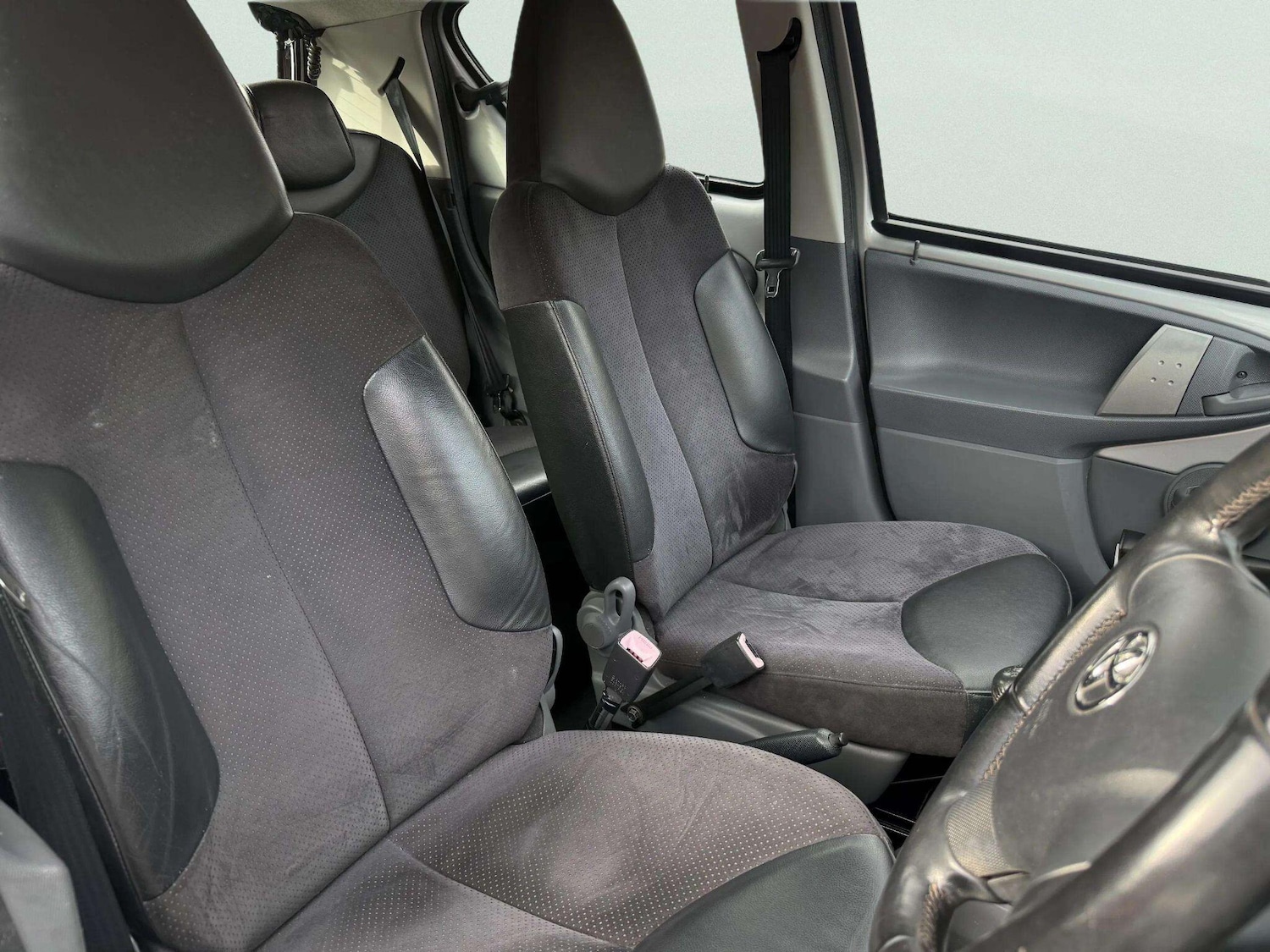 Used Toyota AYGO for sale - 77808260: Photo 17