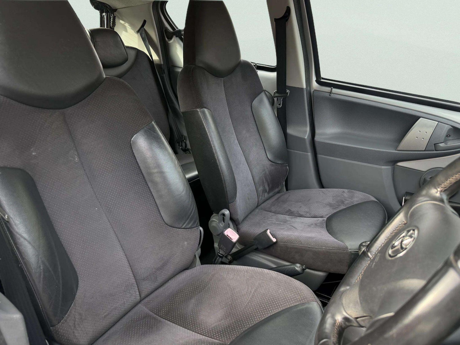 Used Toyota AYGO for sale - 77808260: Photo 36